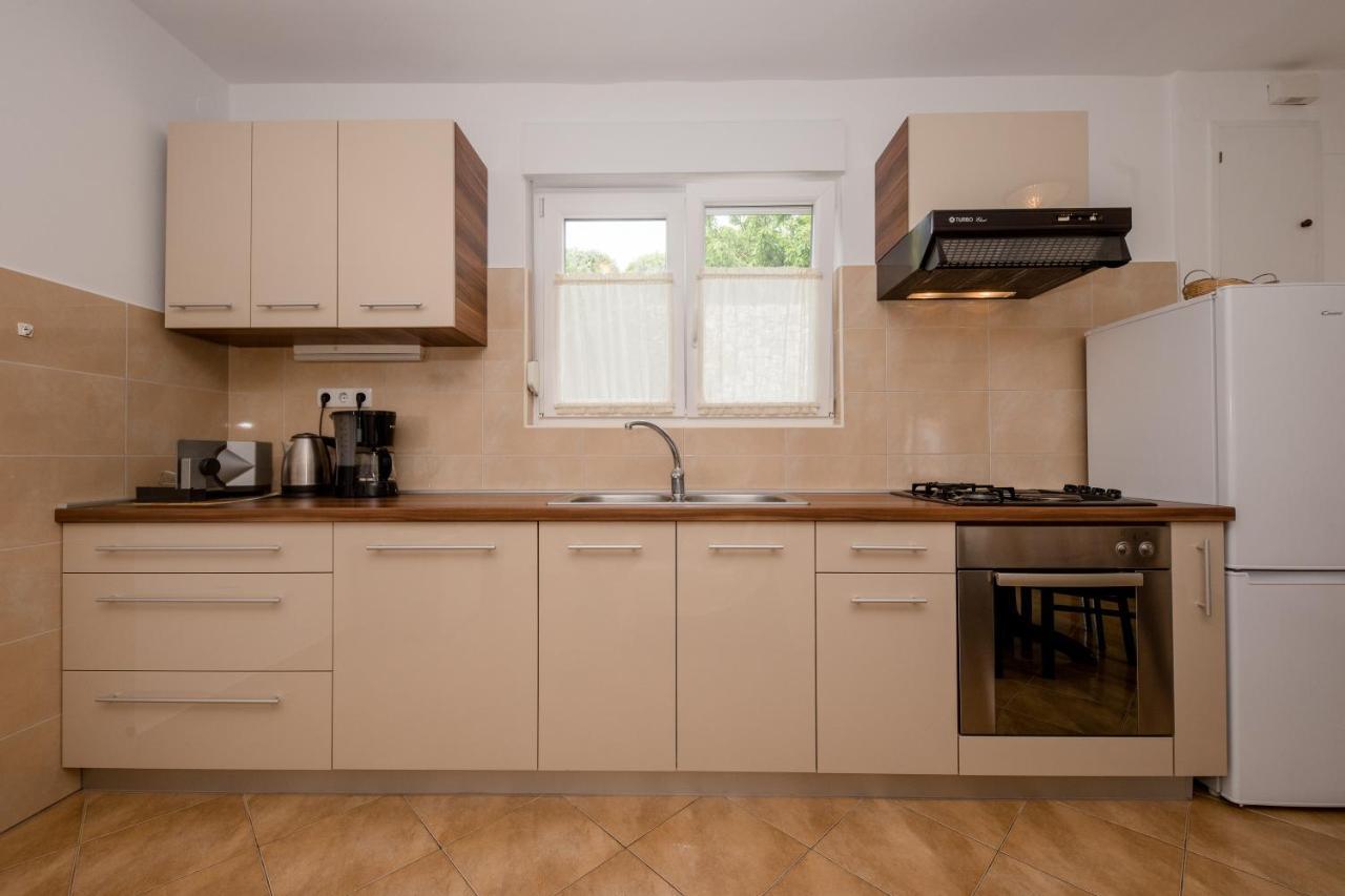 Apartmani Marica Beg Palit Exterior photo